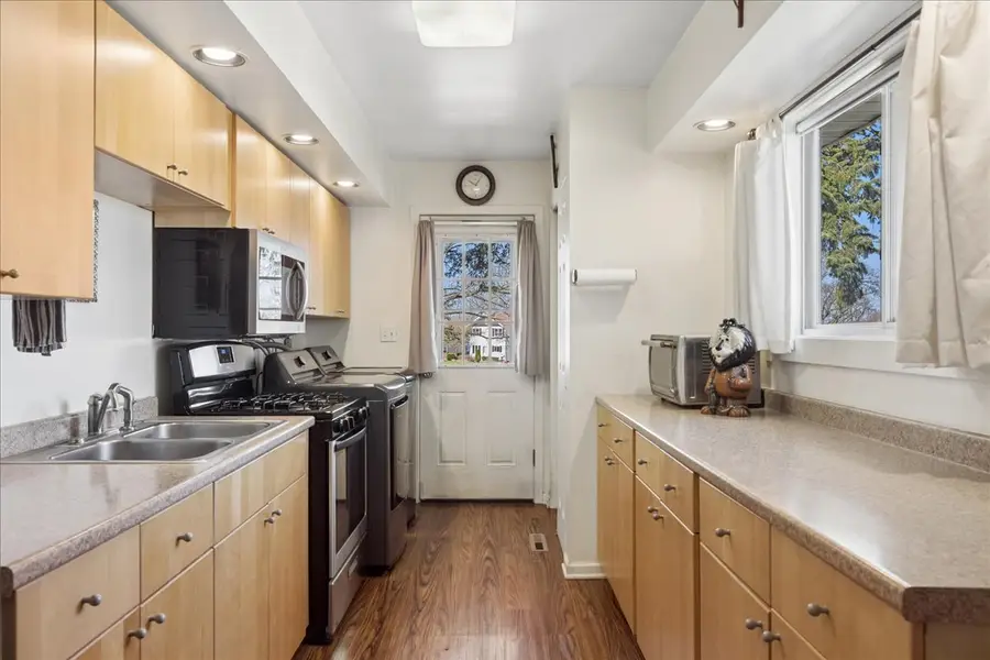 63 Wren Road, Carpentersville, IL 60110 - #3