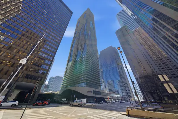 225 N Columbus Drive #5908, Chicago, IL 60601