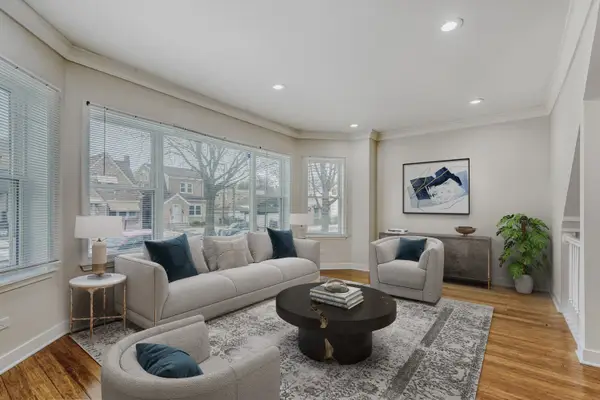 Address Withheld By Seller, Chicago, IL 60620