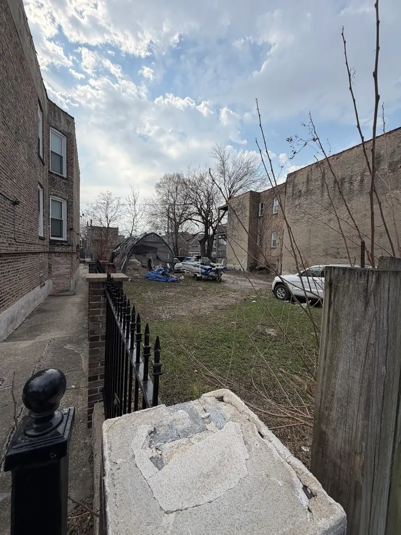4021 W Jackson Boulevard, Chicago, IL 60624 - #1