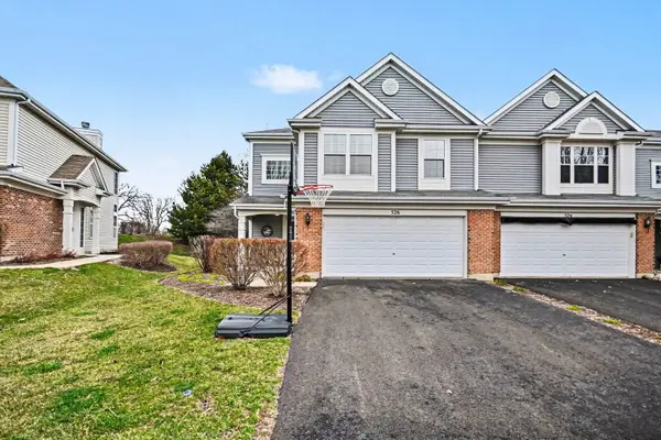 526 Lancaster Drive, Pingree Grove, IL 60140