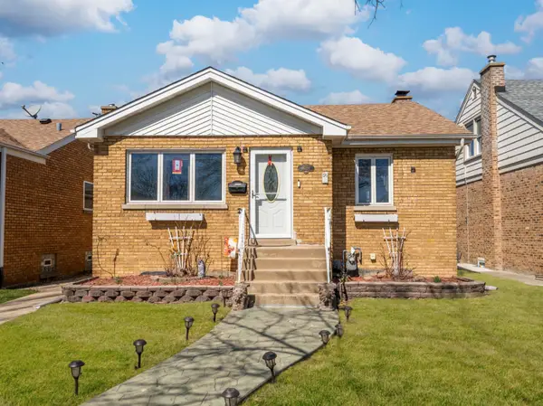 9020 W 22nd Place, North Riverside, IL 60546