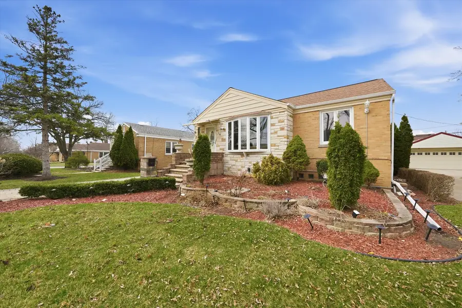 2352 S 2nd Avenue, North Riverside, IL 60546 - #2