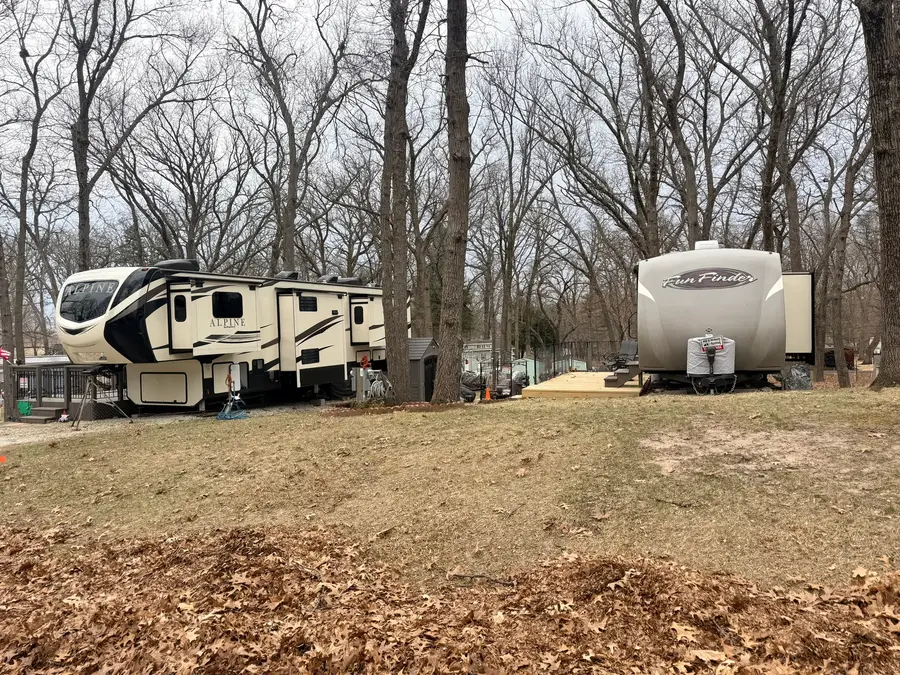 10-71/72 Woodhaven Lakes, Sublette, IL 61367 - #2