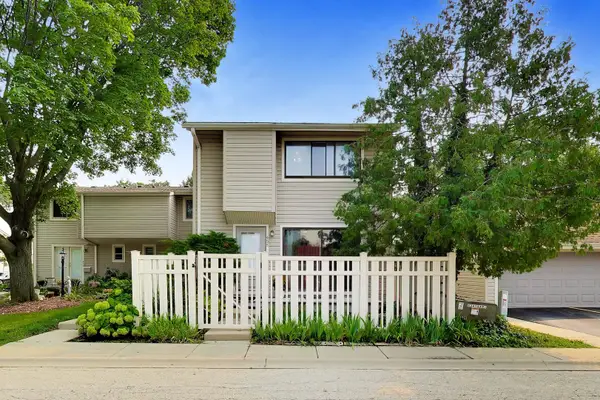 455 Verde Drive #455, Schaumburg, IL 60173