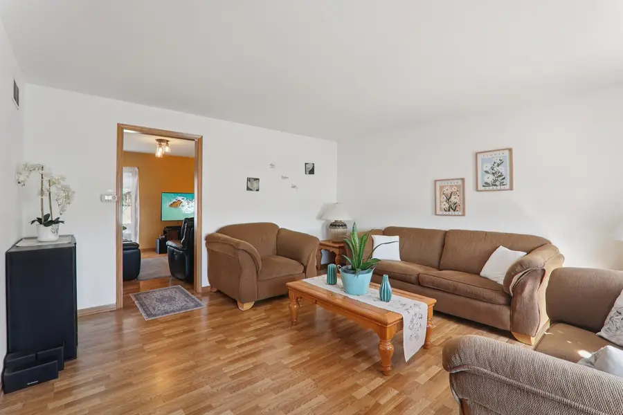 13500 Lavergne Avenue, Crestwood, IL 60418 - #2