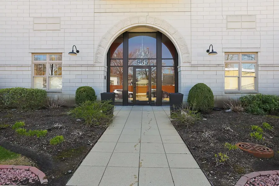 965 Rogers Street #104, Downers Grove, IL 60515 - #3