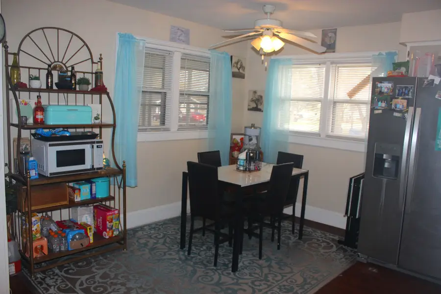 220 N East Street, Earlville, IL 60518 - #3