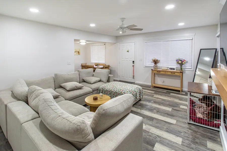 1452 Bear Flag Drive #1, Hanover Park, IL 60133 - #3