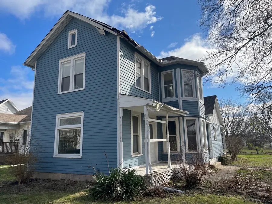 100 N Jackson Street, Flanagan, IL 61740 - #2