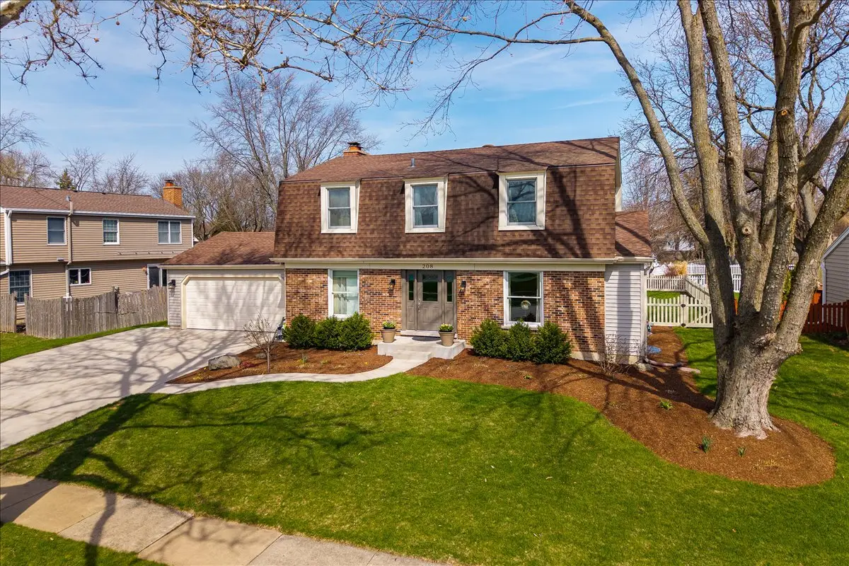 208 S Birchwood Drive, Naperville, IL 60540 - #1