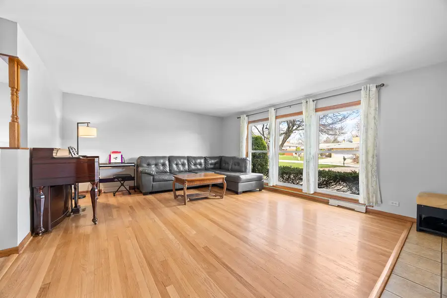 6043 W 127th Place, Palos Heights, IL 60463 - #3