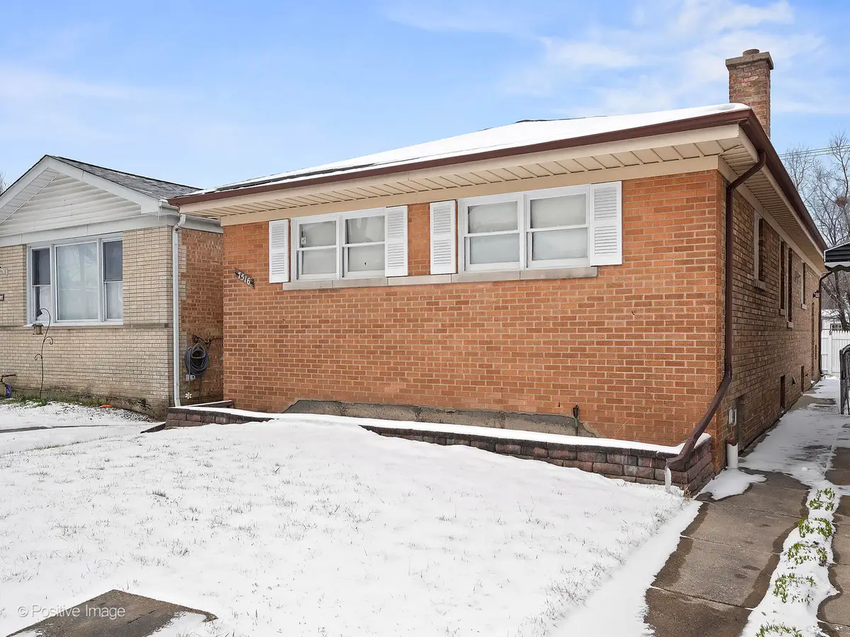 7516 N California Avenue, Chicago, IL 60645 - #1