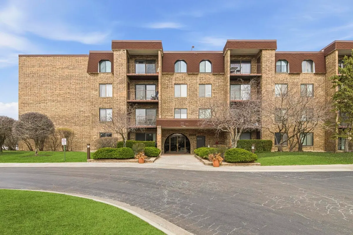 2100 Valencia Drive #114B, Northbrook, IL 60062 - #1