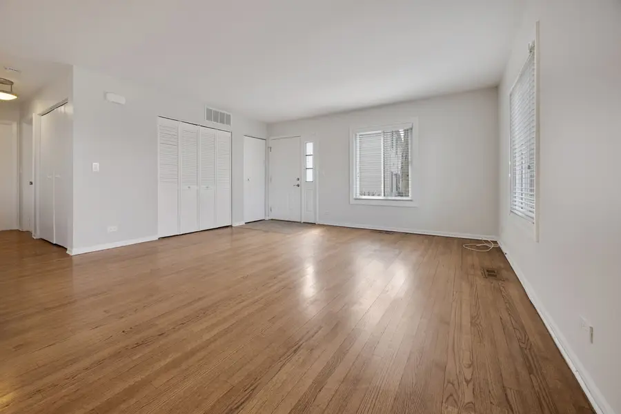 1634 Vermont Drive, Elk Grove Village, IL 60007 - #2