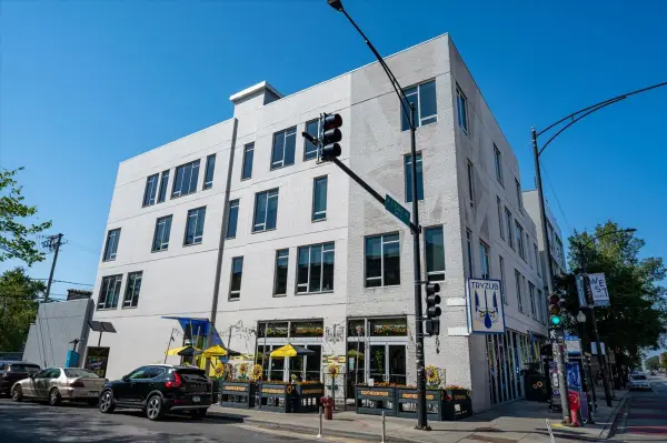 756 N Leavitt Street #3SW, Chicago, IL 60612