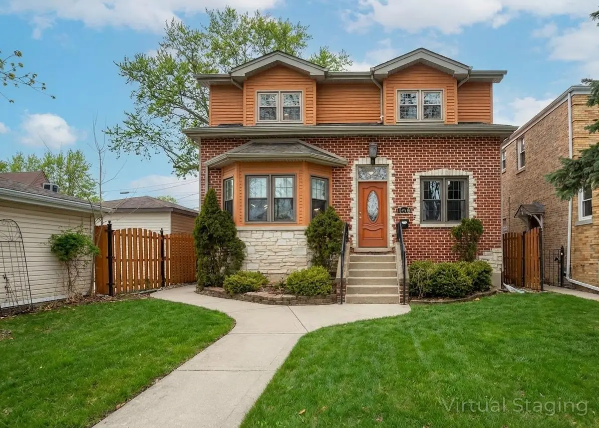 4910 W Catalpa Avenue, Chicago, IL 60630 - #1