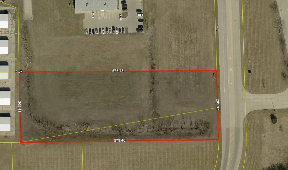 175 W Burlington Avenue, Burlington, IA 52601 - #1