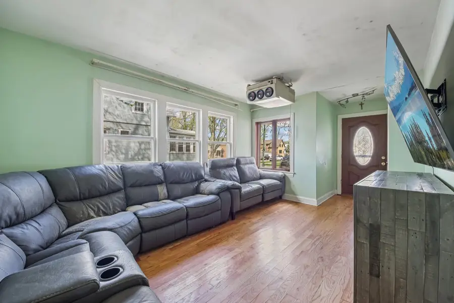 3832 N Oak Park Avenue, Chicago, IL 60634 - #3