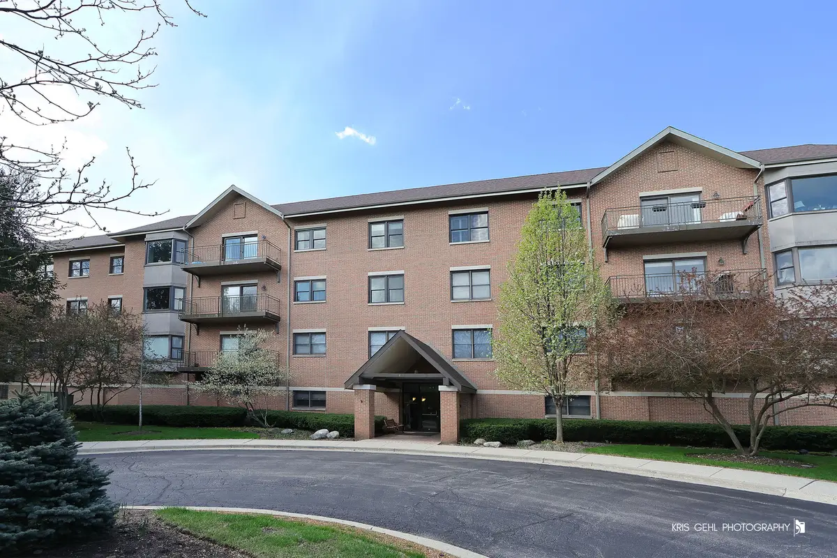 20 Trafalgar Square #304, Lincolnshire, IL 60069 - #1