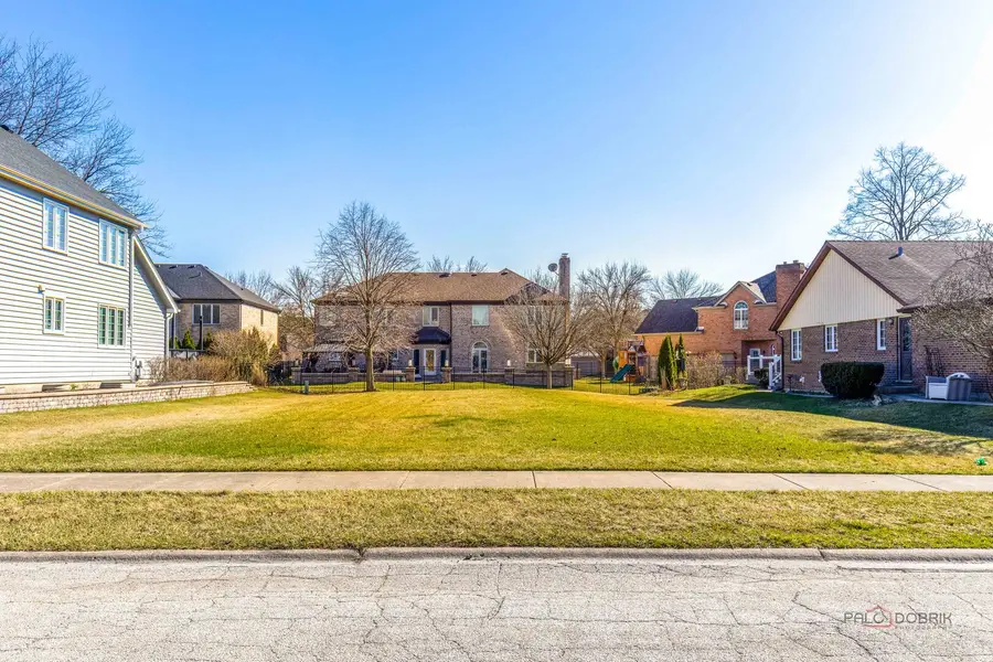 1309 E Brookwood Drive, Arlington Heights, IL 60004 - #2