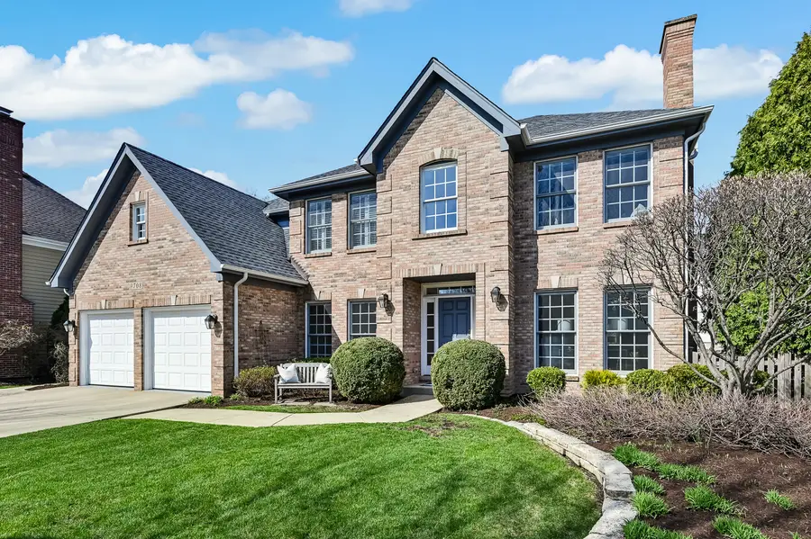 708 Fairfield Court, Westmont, IL 60559 - #3