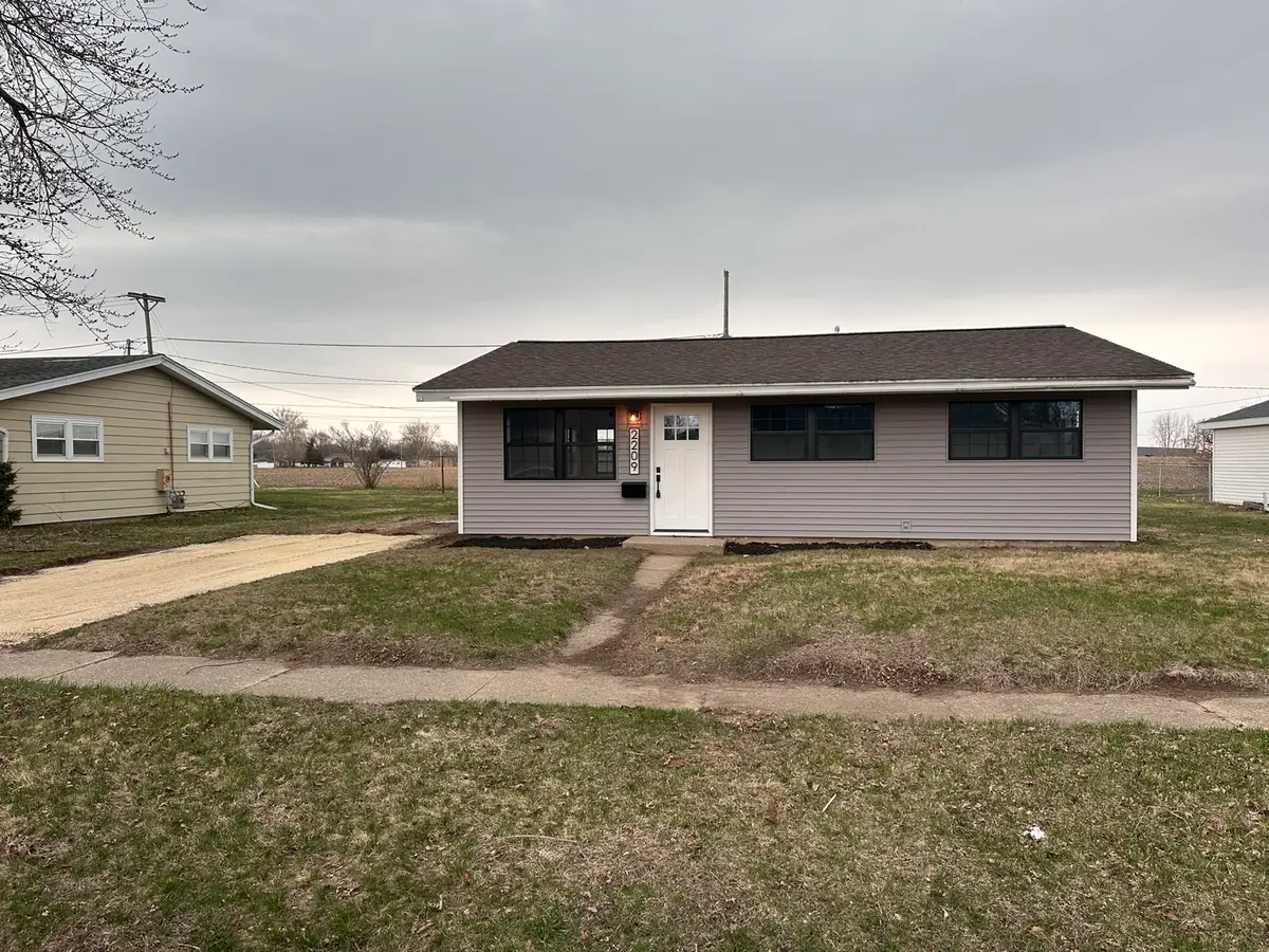 2209 Canal Street, Rock Falls, IL 61071 - #1