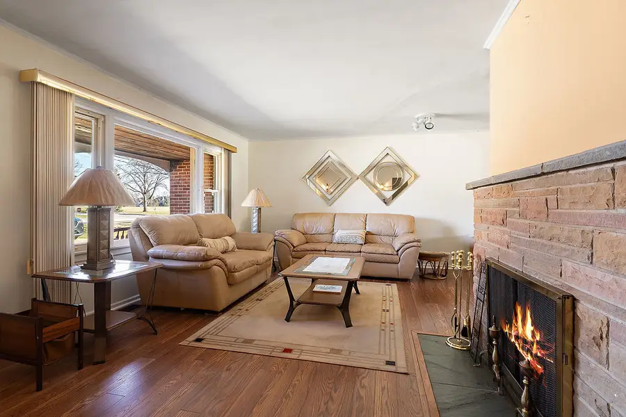 1750 Potter Road, Park Ridge, IL 60068 - #3