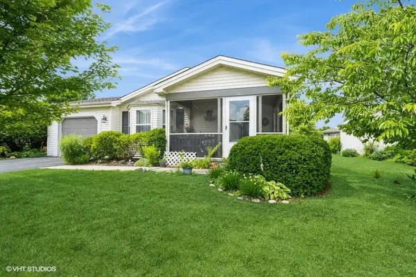 1016 Castleton Court, Grayslake, IL 60030