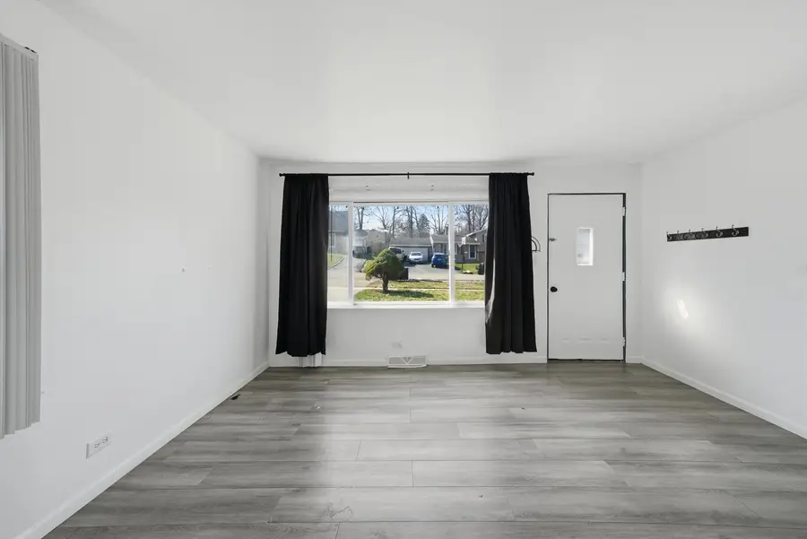 349 Woodland Drive, Grayslake, IL 60030 - #3