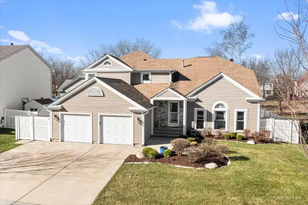 1894 Maine Drive, Elk Grove Village, IL 60007