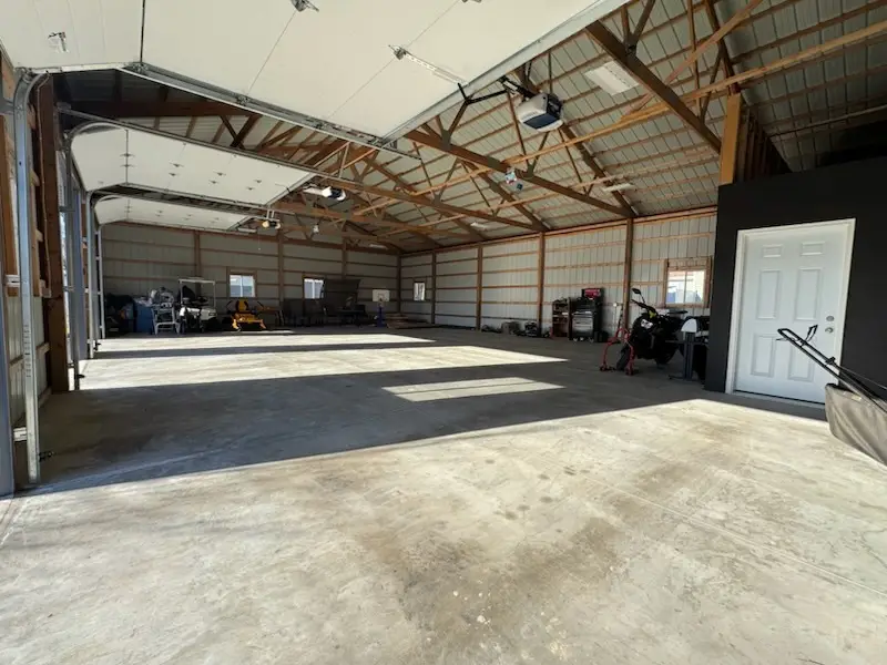 15 E 1st Street, Milledgeville, IL 61051 - #2