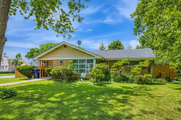 8856 S Washtenaw Avenue, Evergreen Park, IL 60805