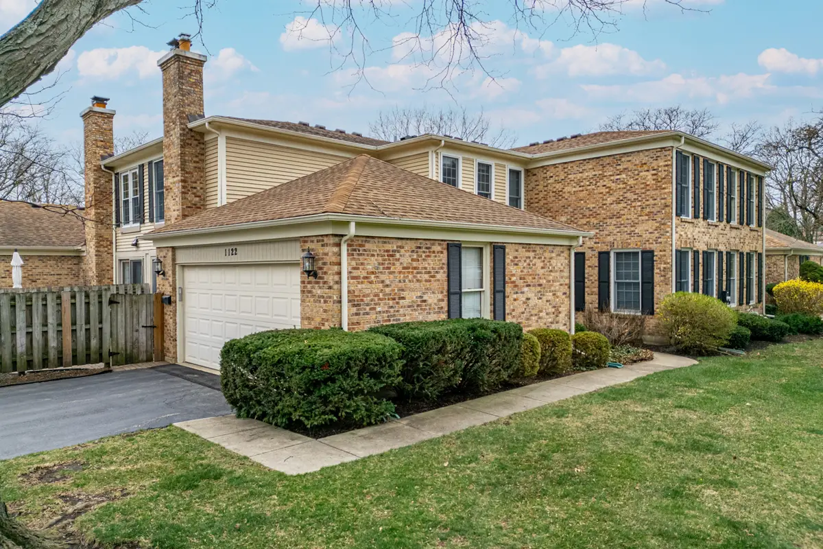 1122 Creekside Drive, Wheaton, IL 60189 - #1