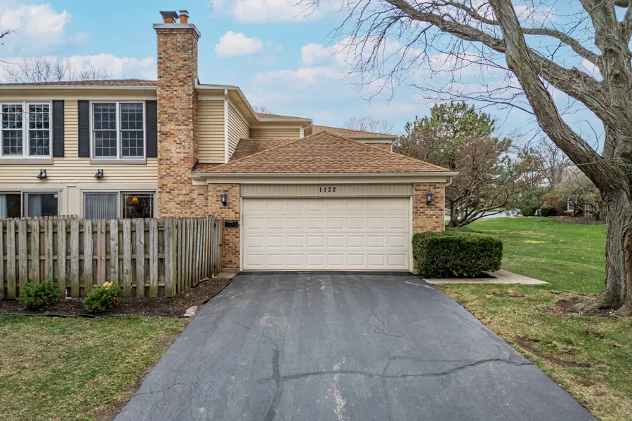 1122 Creekside Drive, Wheaton, IL 60189 - #2