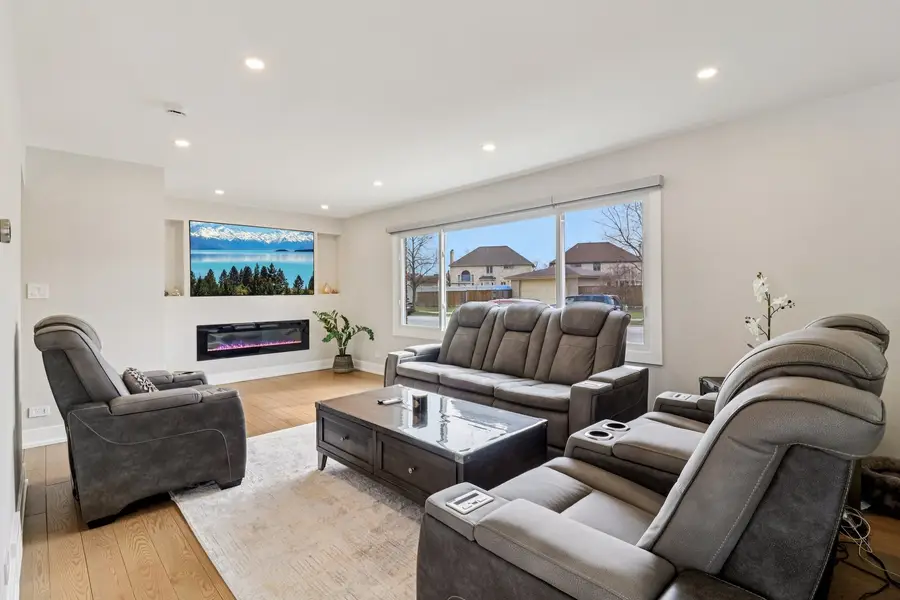 9262 N Woodland Drive, Niles, IL 60714 - #2