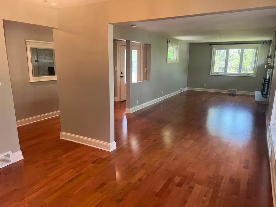 Address Withheld By Seller, Hickory Hills, IL 60457 - #3