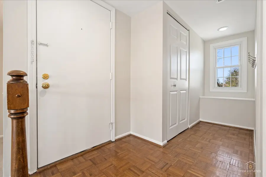 1427 Sutton Court #1427, Vernon Hills, IL 60061 - #2