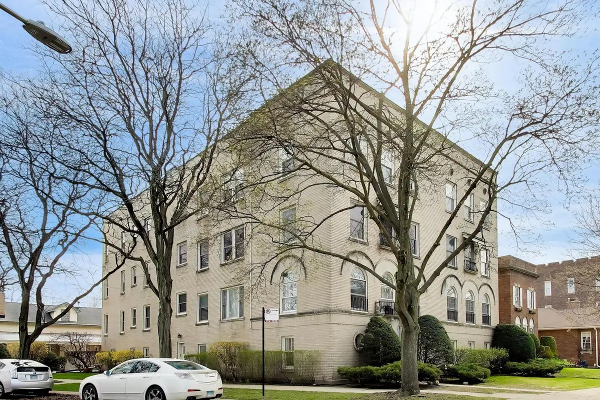 2041 W Farwell Avenue #2E, Chicago, IL 60645 - #1