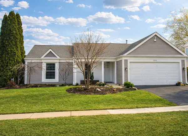 1863 Castle Pines Circle, Elgin, IL 60123