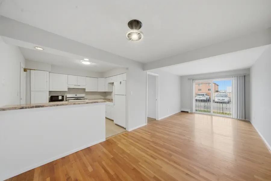 8888 Steven Drive #1C, Des Plaines, IL 60016 - #3