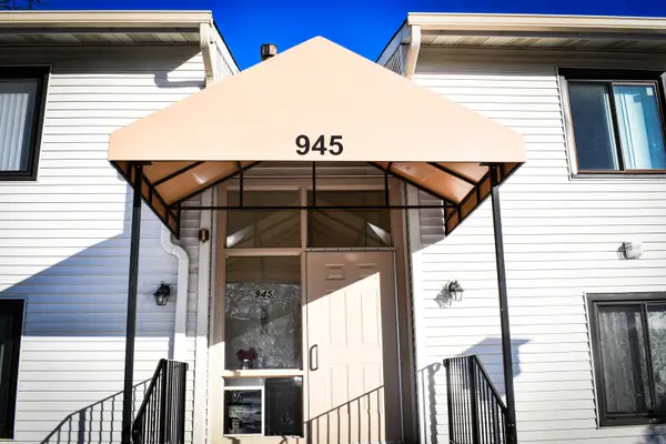 945 Commonwealth Court #4, Vernon Hills, IL 60061