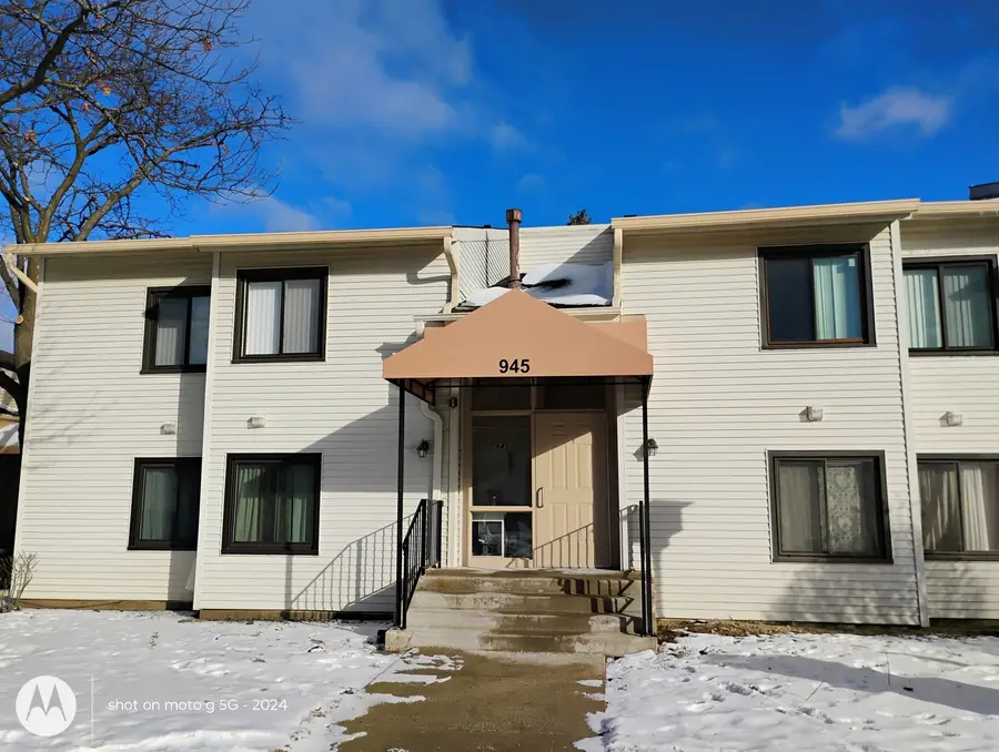 945 Commonwealth Court #4, Vernon Hills, IL 60061 - #2