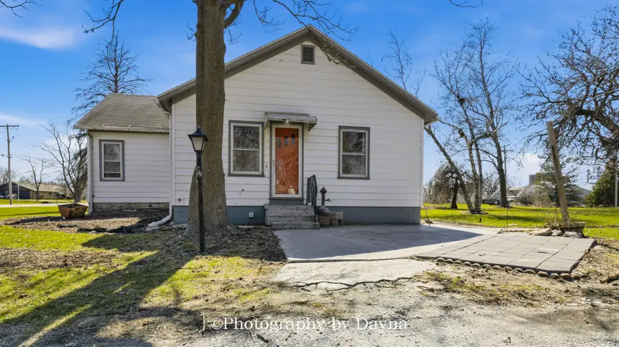 209 E Lafayette Street, Ashkum, IL 60911 - #2