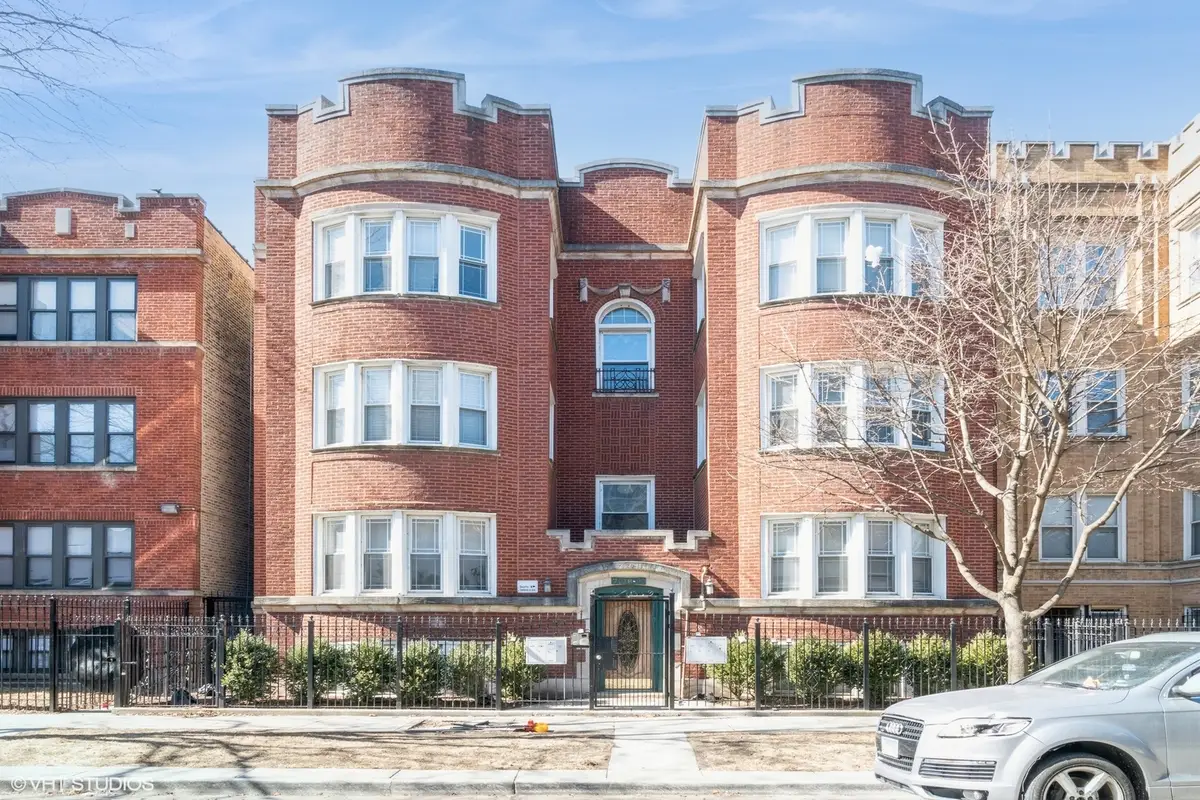7018 S Paxton Avenue #3N, Chicago, IL 60649 - #1