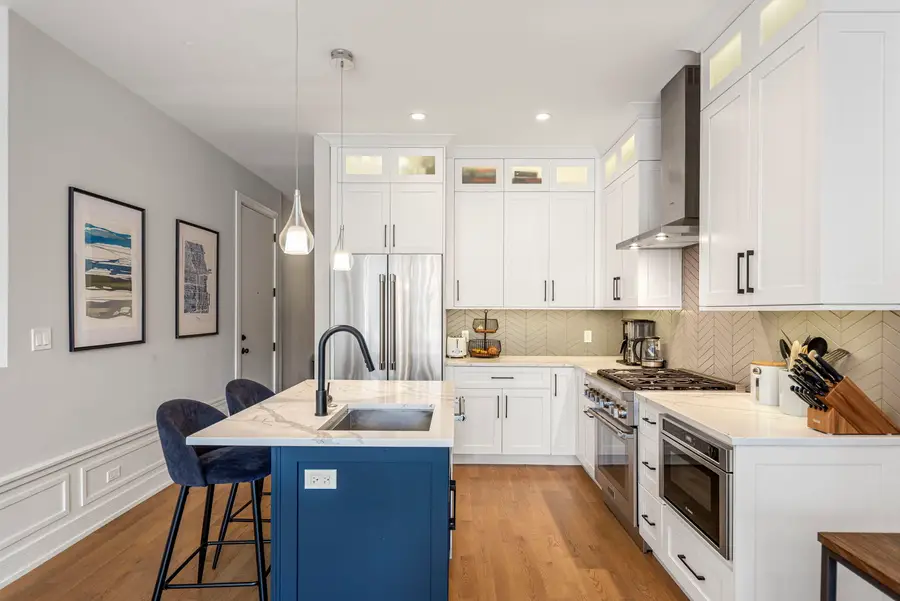 1518 W Thomas Street #2, Chicago, IL 60642 - #2