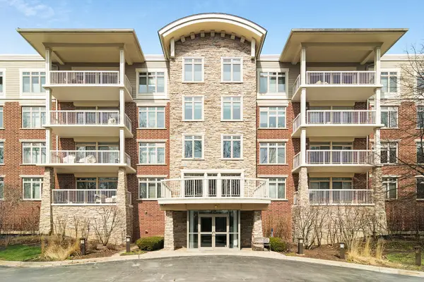 425 Benjamin Drive #202, Vernon Hills, IL 60061
