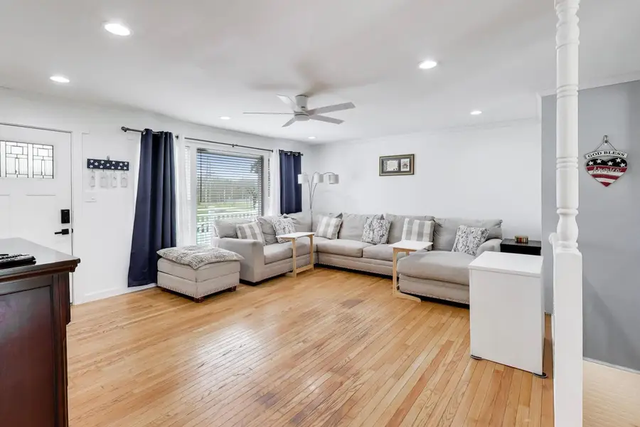 4318 Sioux Lane, McHenry, IL 60050 - #3