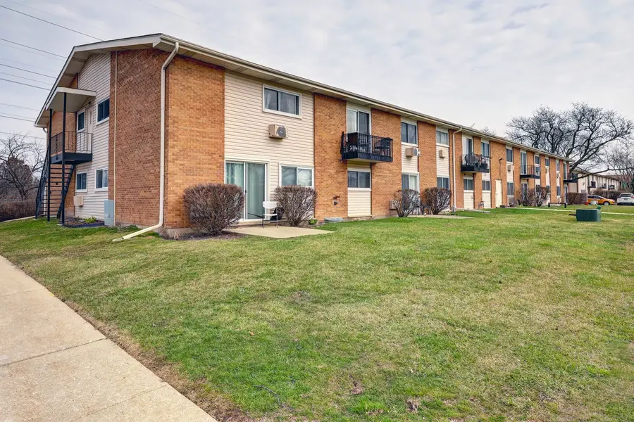 8864 Northshore Drive #1A, Des Plaines, IL 60016 - #2