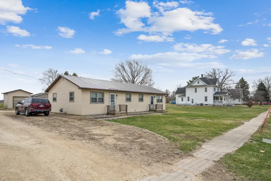 105 N Bennett Street, Wheatland, IA 52777 - #2